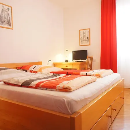 Apartment Segedin Zrnovo