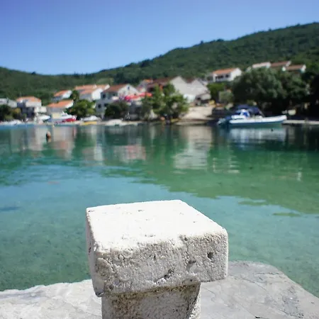 דירה Segedin Zrnovo