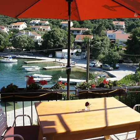 Segedin Apartment *